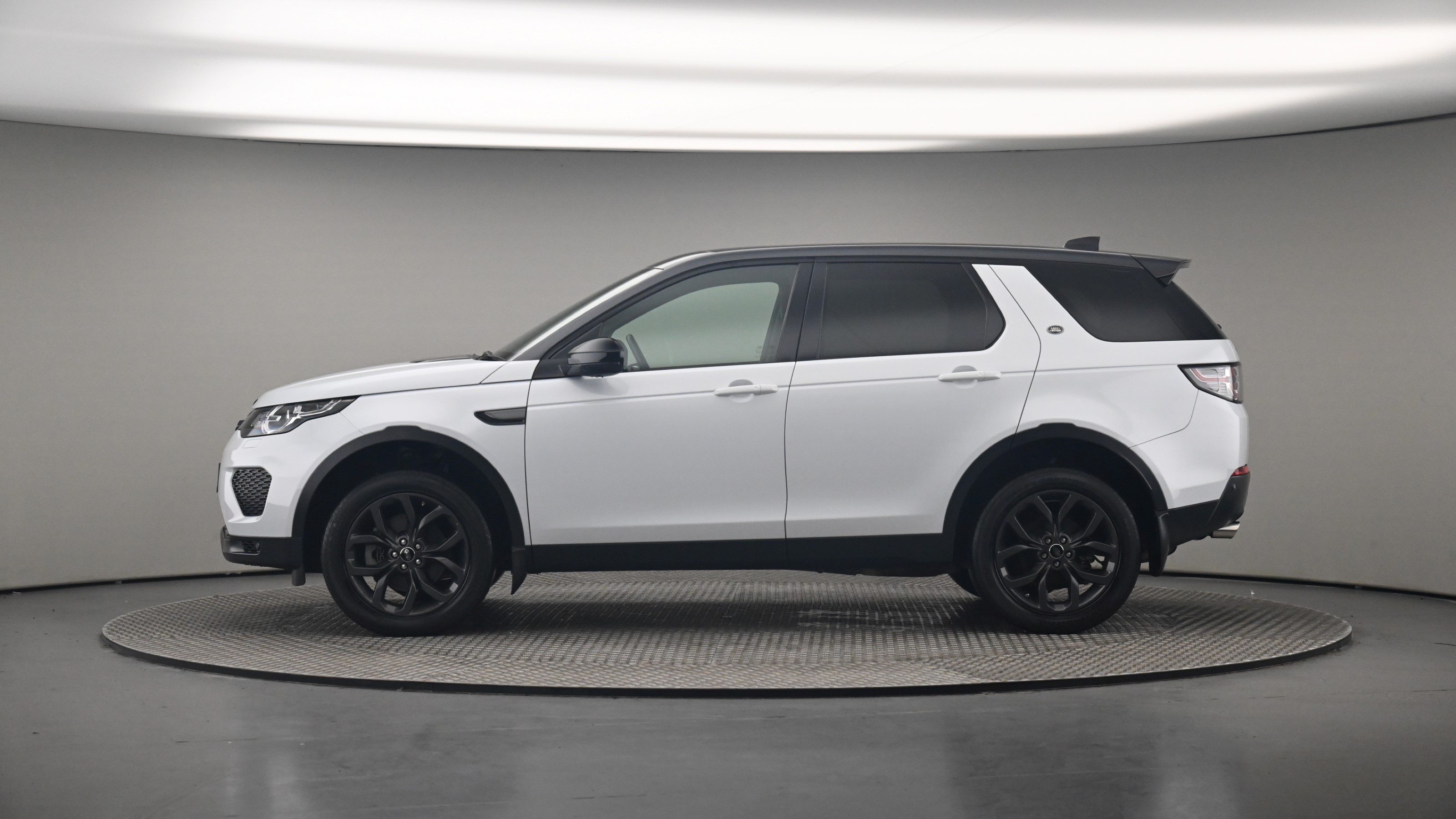 Used 2019 Land Rover Discovery Sport 2 0 TD4 Landmark SUV 5dr Diesel 
