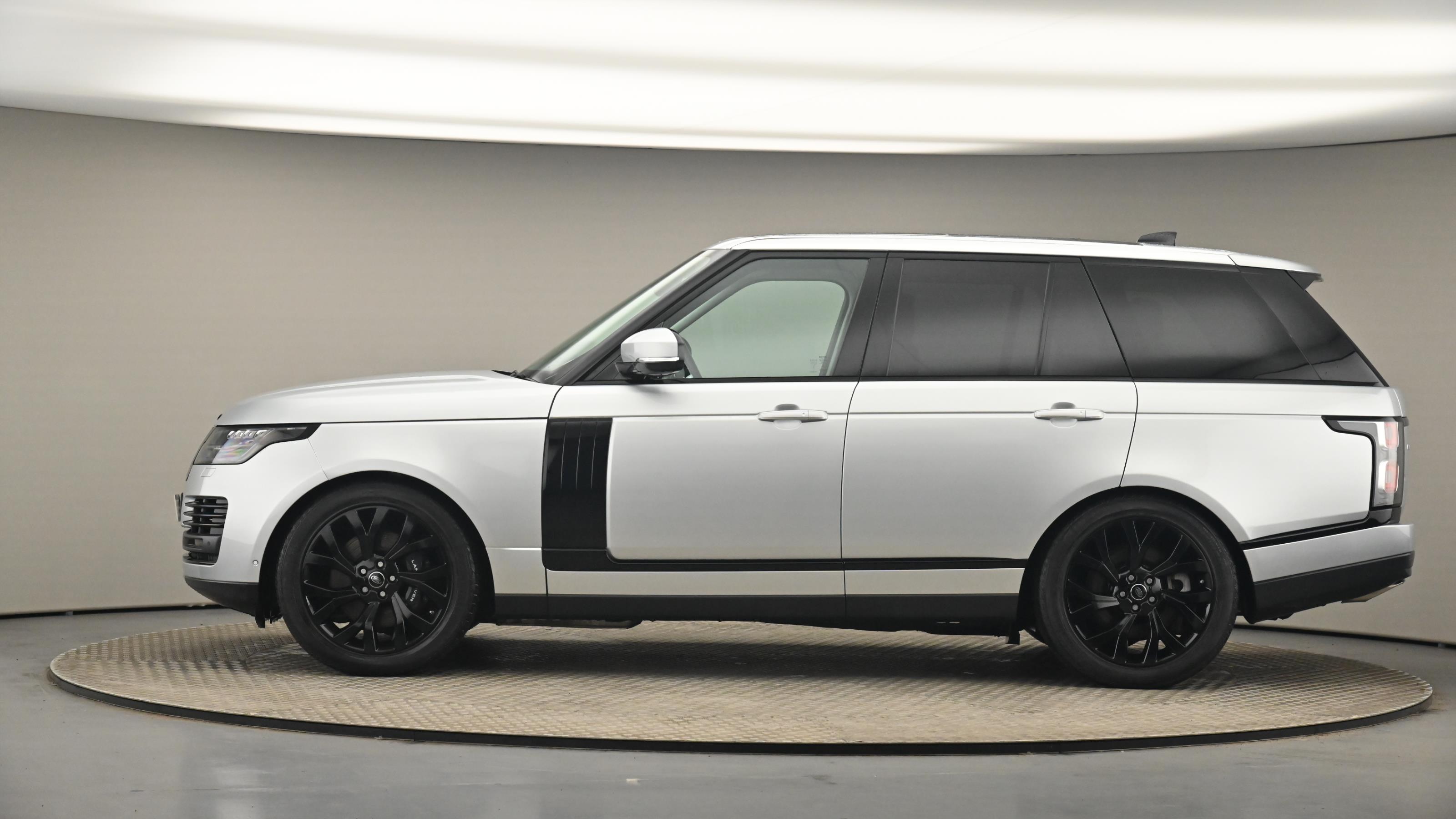 Used 2018 Land Rover Range Rover 4.4 Sdv8 Autobiography 4dr Auto £ 