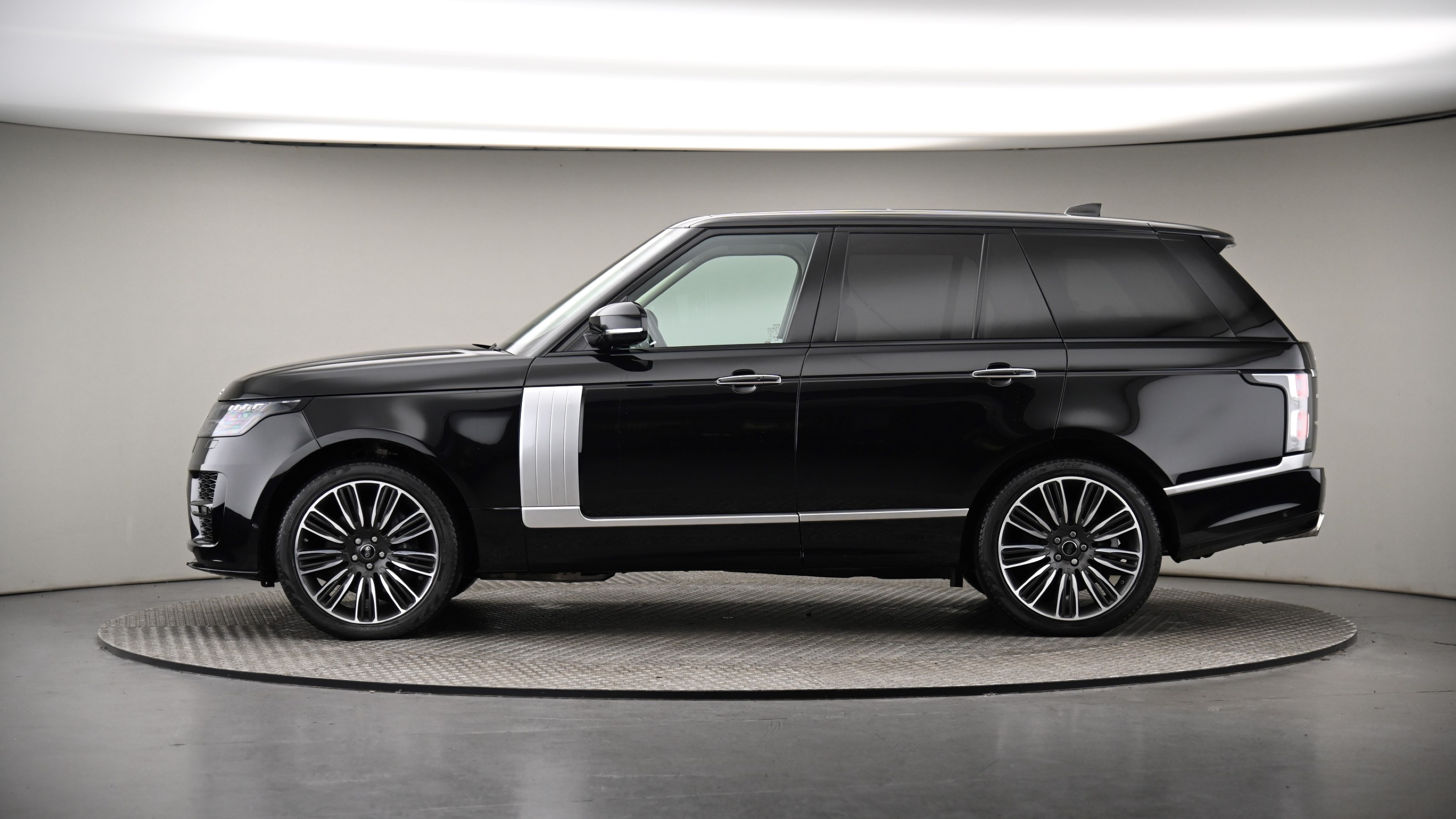 Used 2020 Land Rover Range Rover 4.4 SD V8 Autobiography