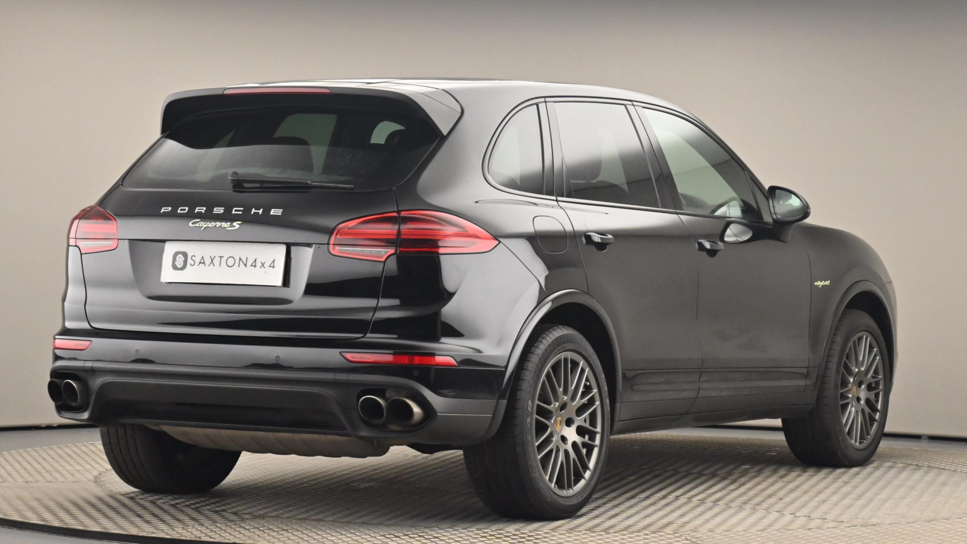 Used 2017 Porsche CAYENNE S Platinum Edition E Hybrid 5dr Tiptronic S