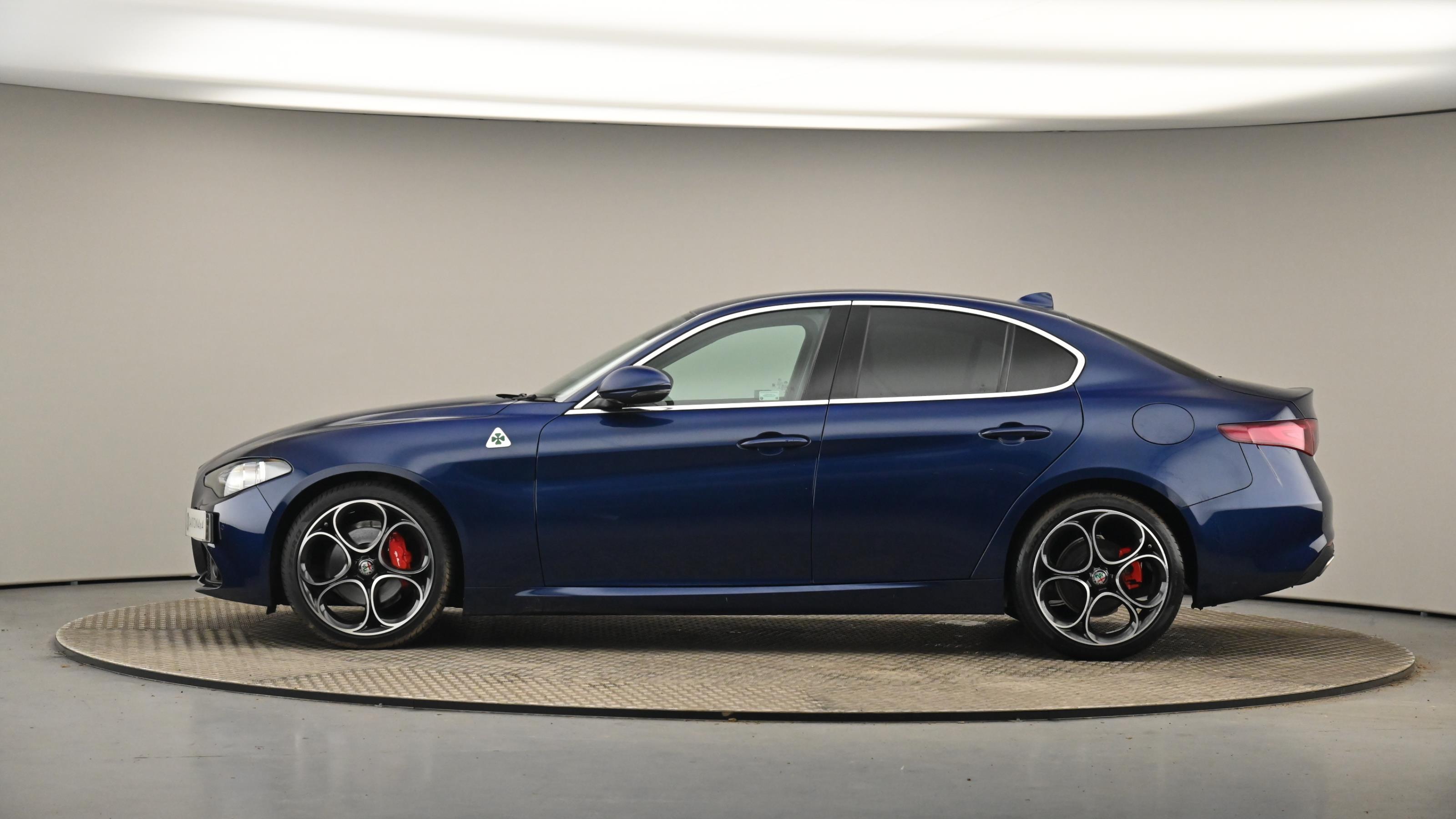 Used 2018 Alfa Romeo Giulia 2.2 Jtdm-2 Tecnica 4dr Auto £19,250 4,534 