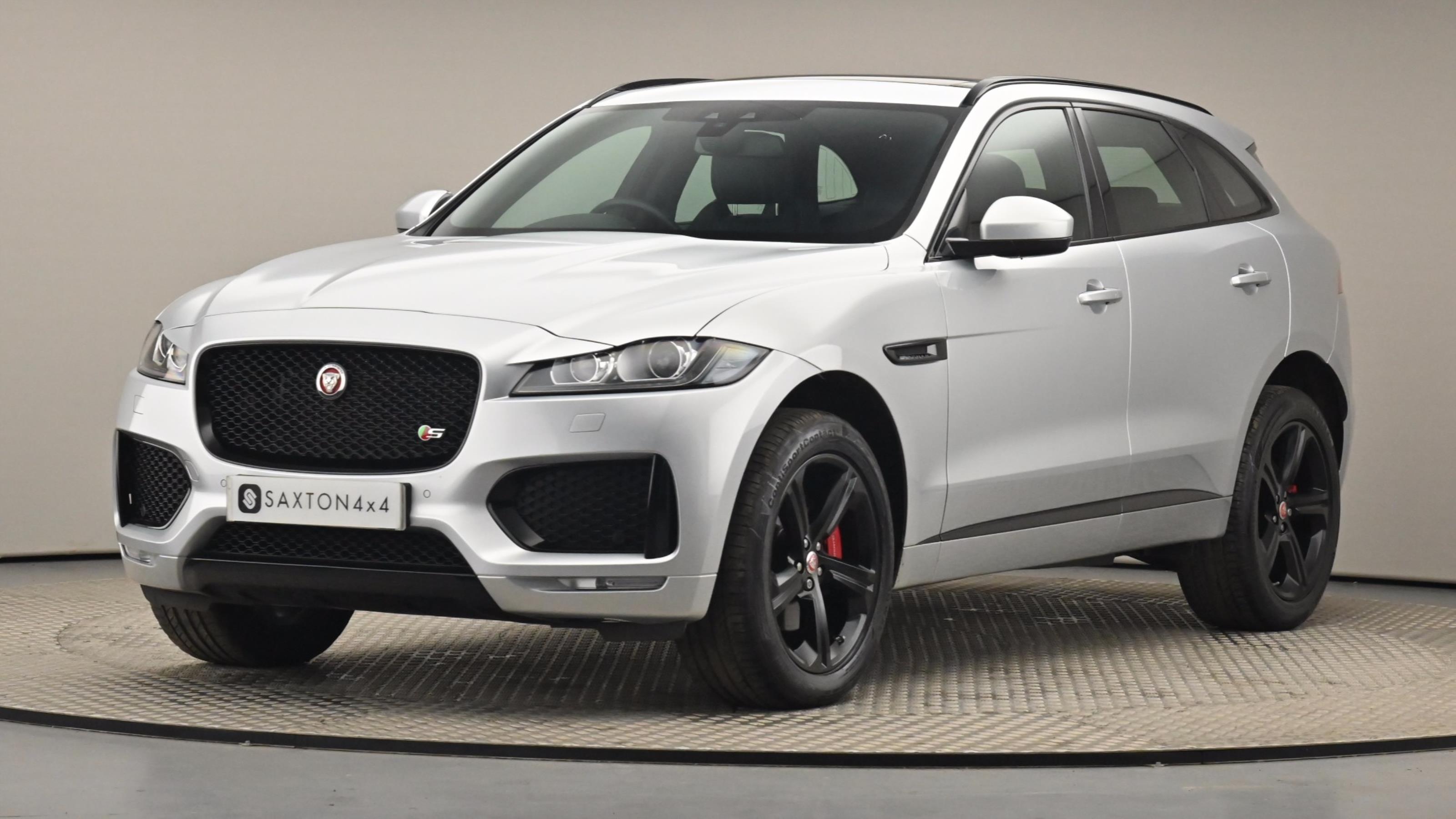 Used 2017 Jaguar FPACE 3.0 Supercharged V6 S 5dr Auto AWD £34,000