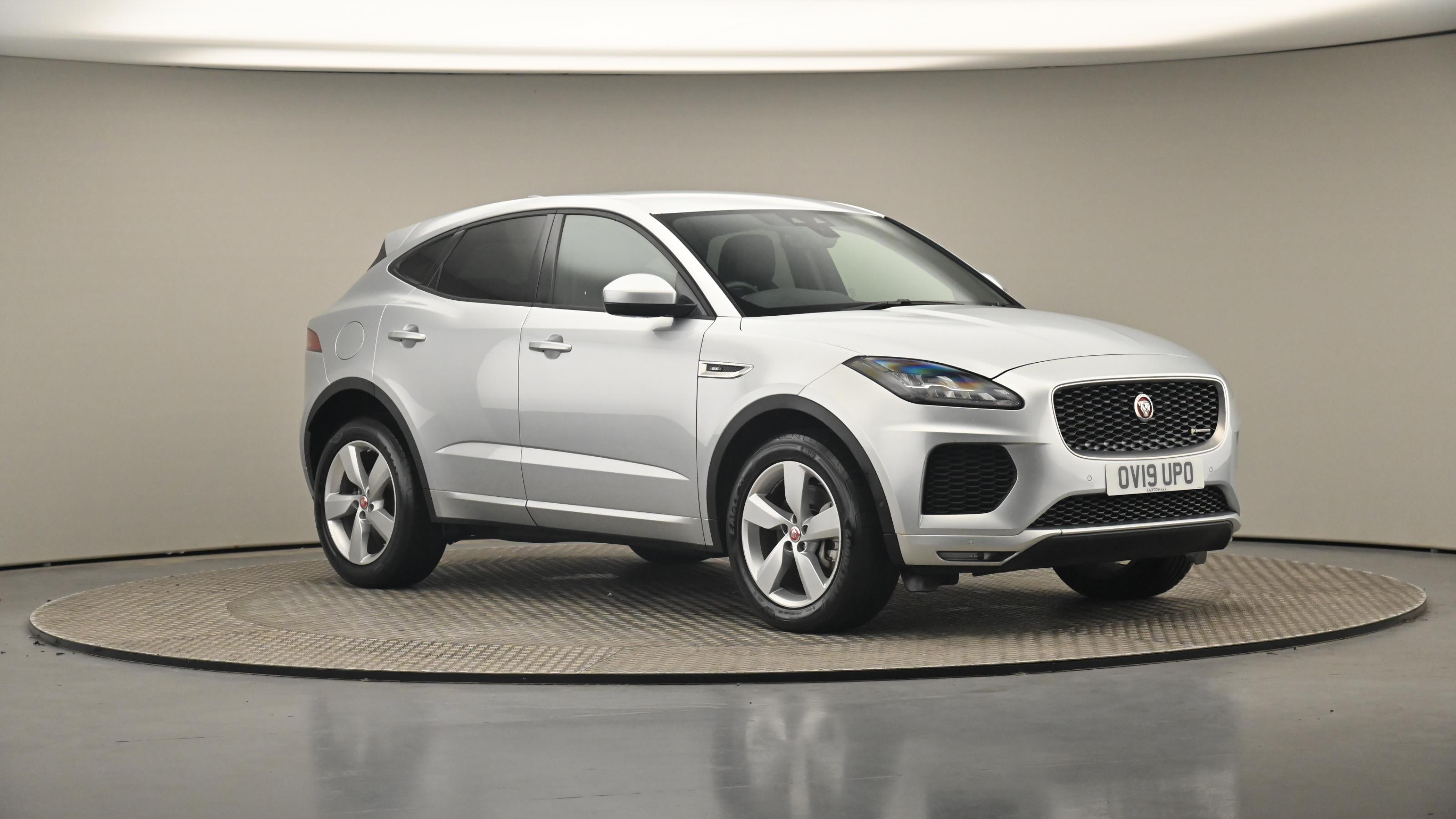 Used 2019 Jaguar E-PACE 2.0 R-Dynamic SE 5dr Auto £27,750 19,521 miles ...