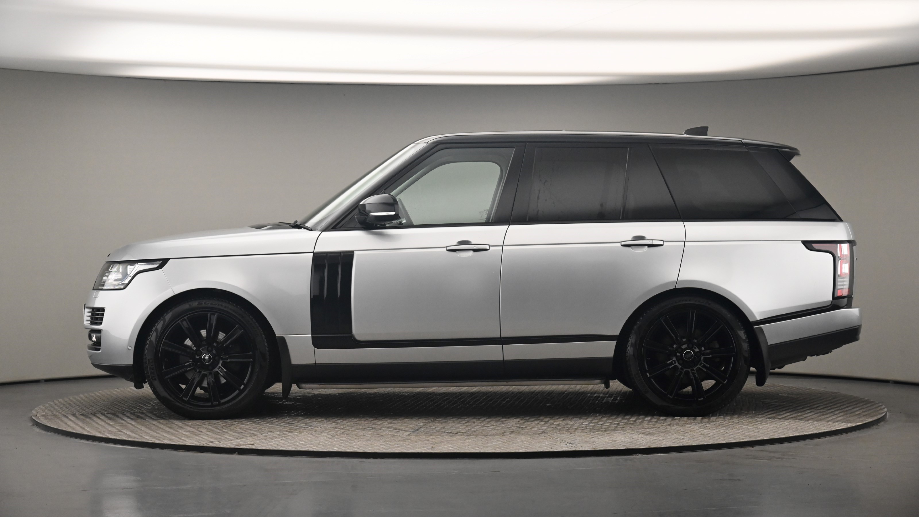 Used 2017 Land Rover RANGE ROVER 3.0 TDV6 Autobiography 4dr Auto £ ...