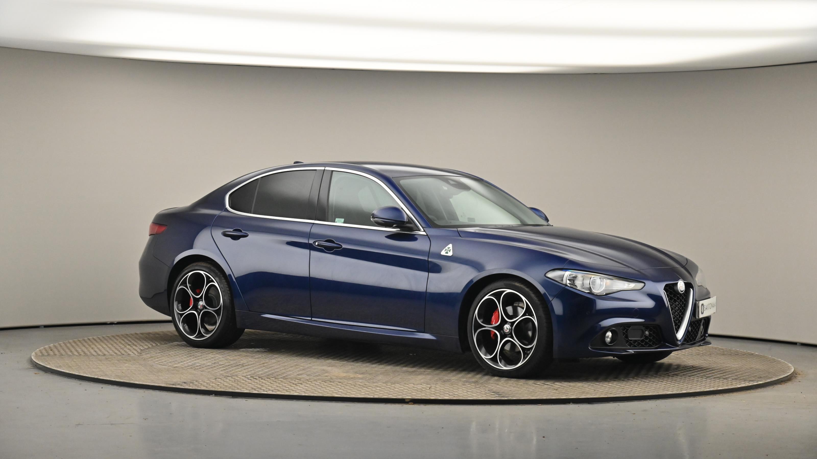 Used 2018 Alfa Romeo GIULIA 2.2 JTDM-2 Tecnica 4dr Auto £19,250 4,534 ...